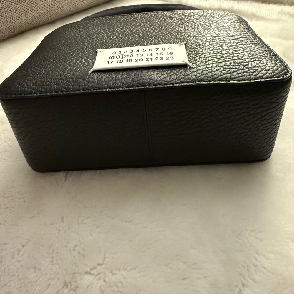 Maison Margelia 5AC Camera Bag Medium Black, Shoulder Bag, New With Tags - Picture 7 of 11